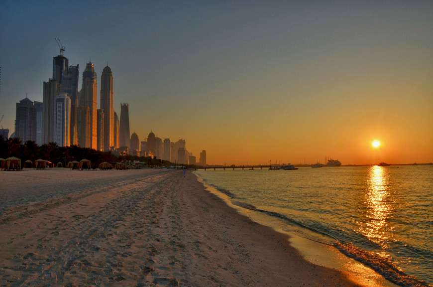 The sea and beaches in Turkey and Dubai: how they differ