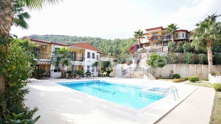 Apartment in Çamyuva, Kemer with pool - buy realty in Turkey - 53336