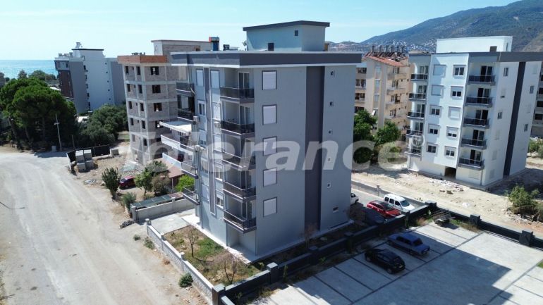 Apartment in Finike - buy realty in Turkey - 111371