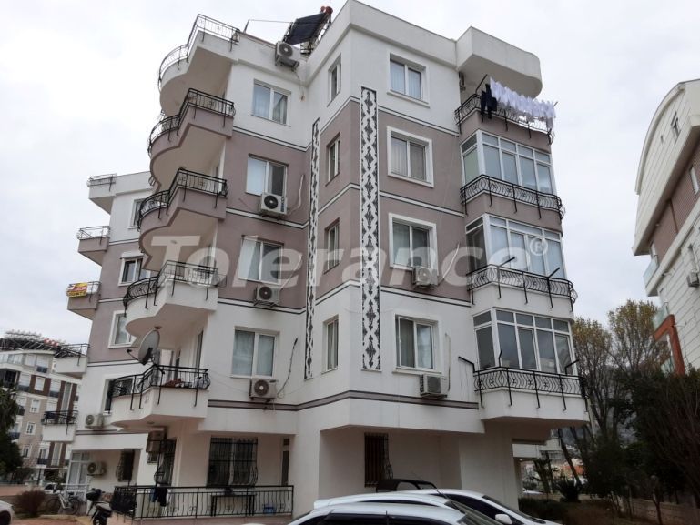 Apartment in Konyaaltı, Antalya - buy realty in Turkey - 117751