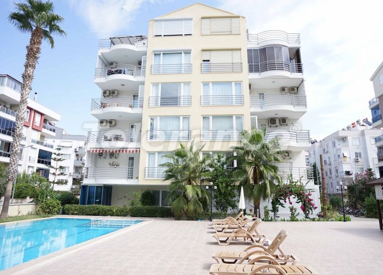 Apartment in Konyaalti, Antalya with pool - buy realty in Turkey - 44946