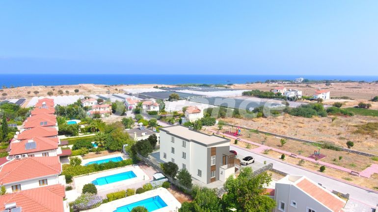 Apartment in Kyrenia, Northern Cyprus with sea view with installment - buy realty in Turkey - 77825