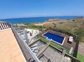 Apartment in Kyrenia, Northern Cyprus with sea view with pool - buy realty in Turkey - 82498