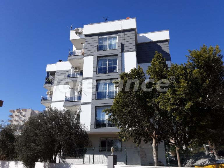 Apartment in Lara, Antalya - buy realty in Turkey - 116892