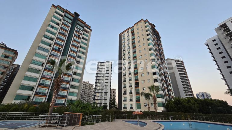 Apartment in Mezitli, Mersin with pool - buy realty in Turkey - 111986