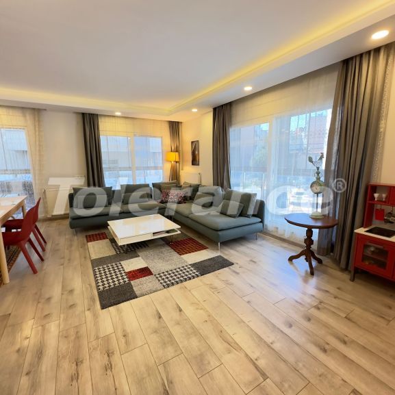 Apartment in Muratpaşa, Antalya - buy realty in Turkey - 110826