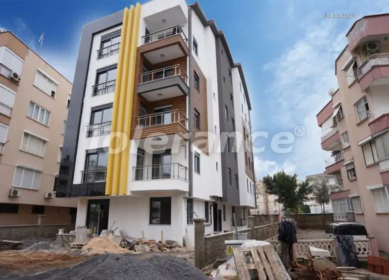 Apartment in Centre, Antalya - buy realty in Turkey - 32543