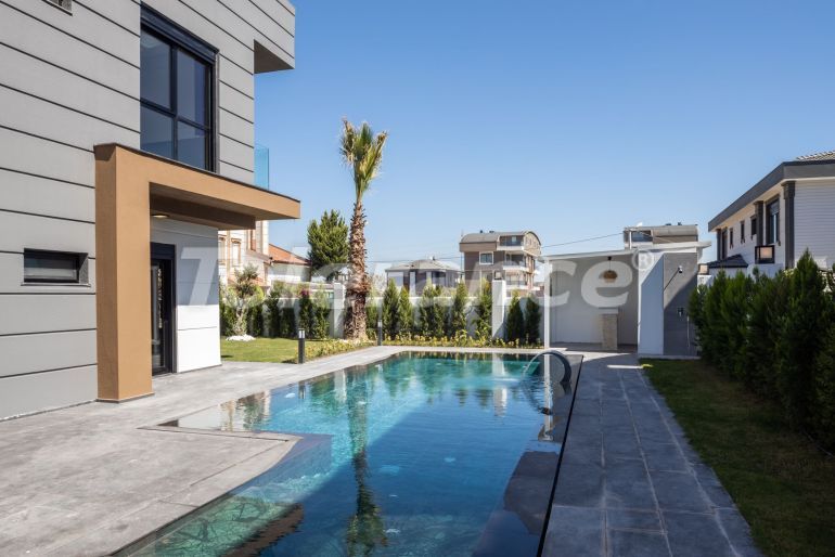 Villa from the developer in Döşemealtı, Antalya with pool - buy realty in Turkey - 68343