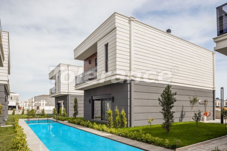 Villa from the developer in Döşemealtı, Antalya with pool - buy realty in Turkey - 94563