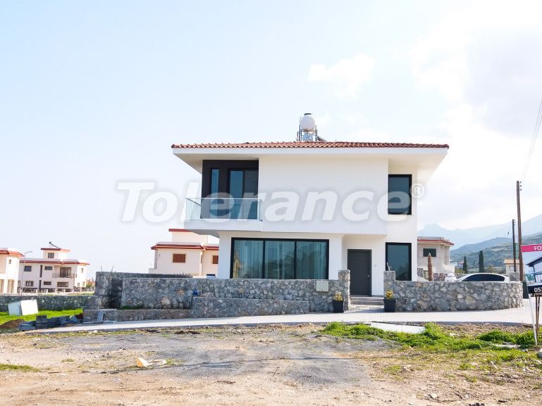 Villa from the developer in Kyrenia, Northern Cyprus with sea view - buy realty in Turkey - 72023