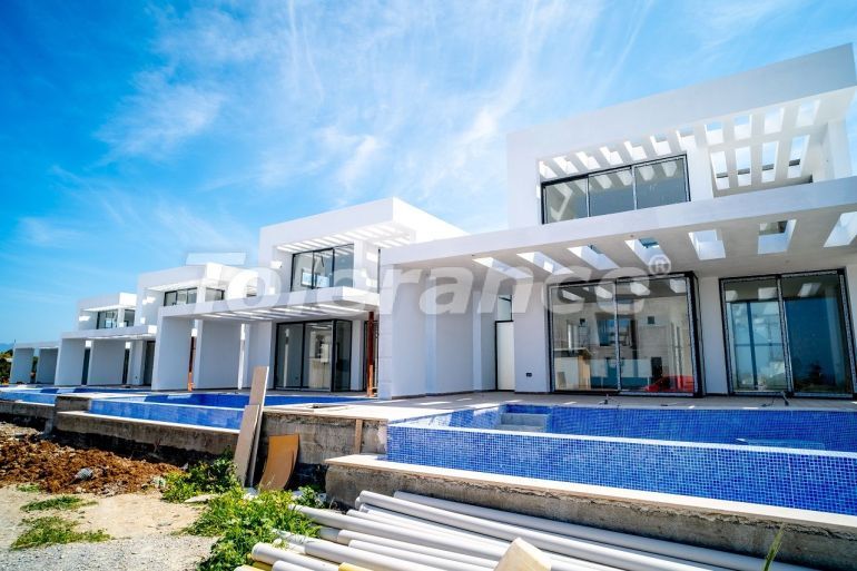 Villa from the developer in Kyrenia, Northern Cyprus with sea view with pool - buy realty in Turkey - 78901